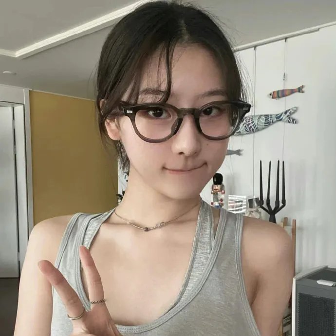 巴黎心枫叶情海报